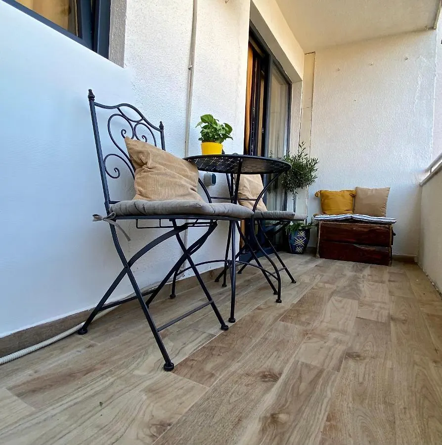 Apartment With Balcony And Free Parking Zadar
