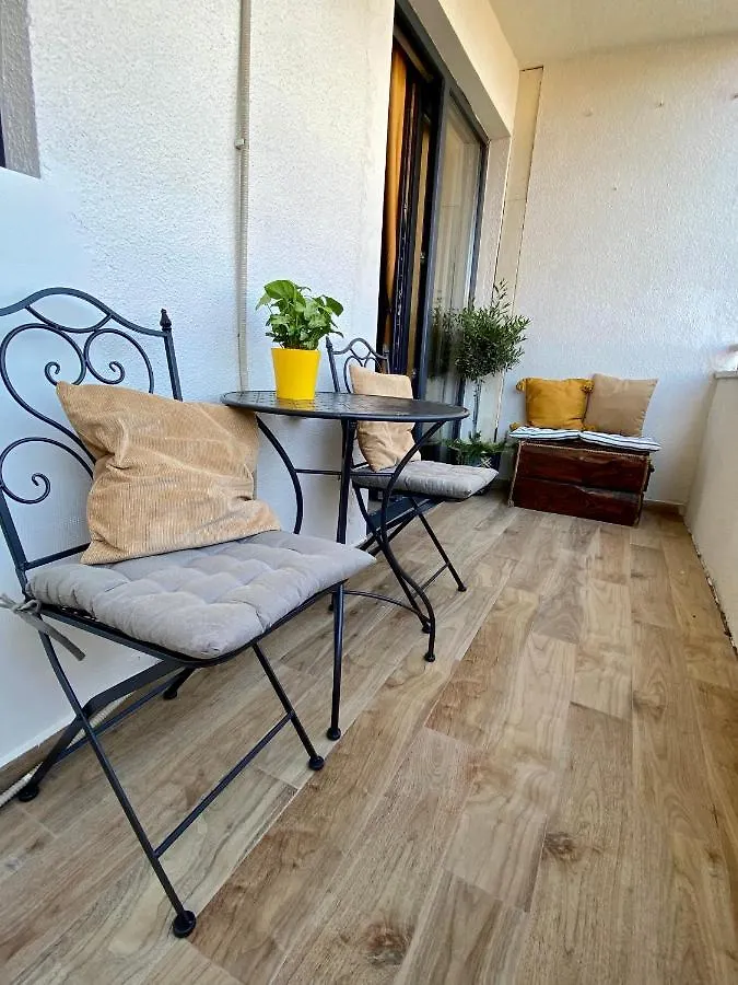 Apartment With Balcony And Free Parking Zadar