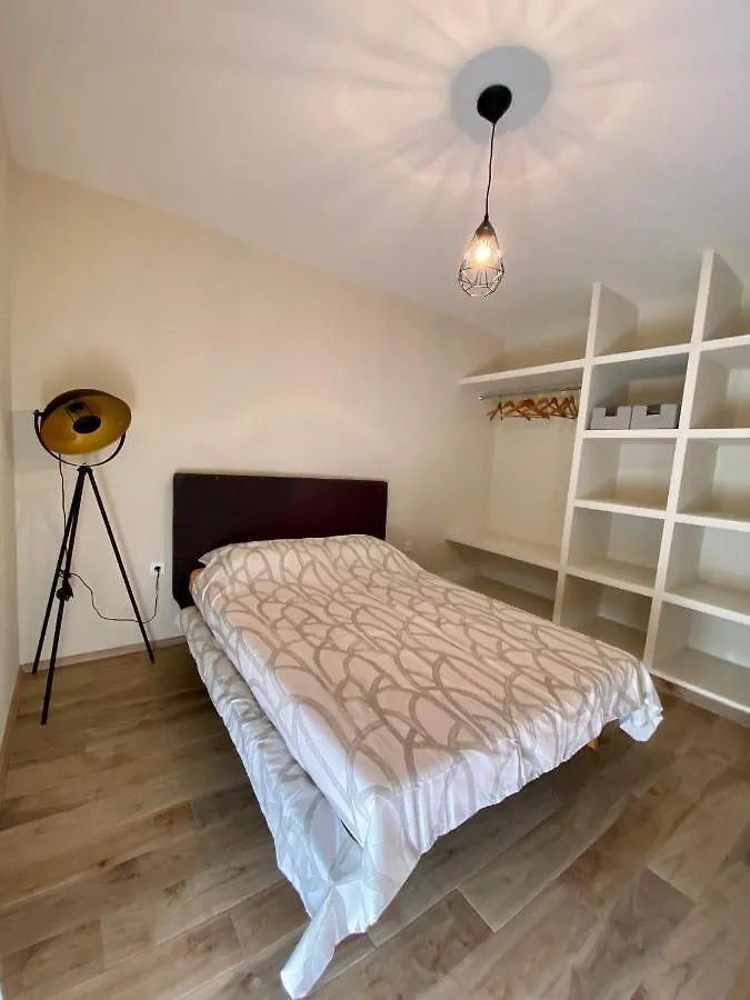 Apartment With Balcony And Free Parking Zadar 0*,  Kroatië